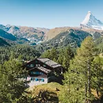 Alpine Chalet Turquino *