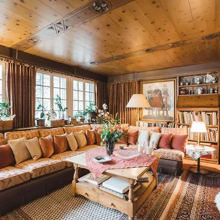 Alpine Chalet Turquino